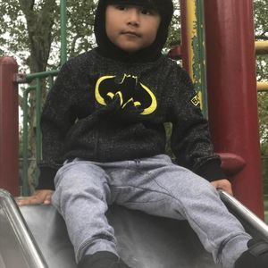 Meet your Posher, Leonel valentin